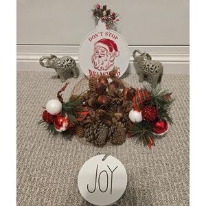 COPY - LOT OF 7 - CHRISTMAS HOLIDAY DECOR